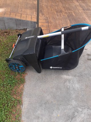 Recolector de hojas y césped GARDENA