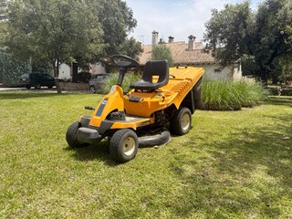 Tractor cortacésped Cub Cadet hidrostático