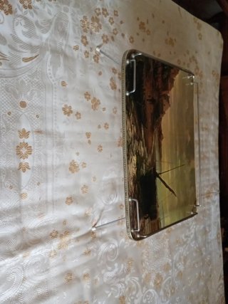 Bandeja antigua cama