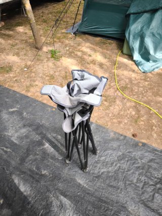 Trona de camping plegable Saro