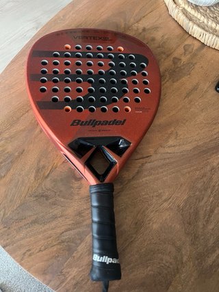 Bullpadel Vertex 04 Comfort 2025 NUEVA