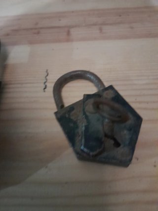 2 Candados Antiguos Metálicos