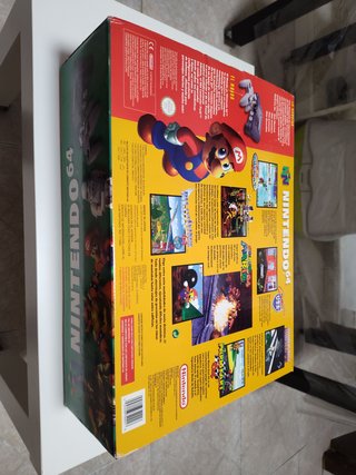 Nintendo 64 (con caja y contenido)