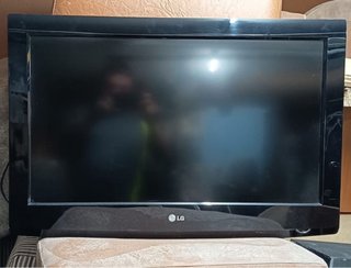Televisor LG 32 pulgadas, con o sin base