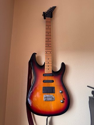 Guitarra Eléctrica Assia Sunburst