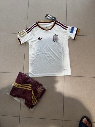 Conjunto España Adidas 2026 mundial tallas
