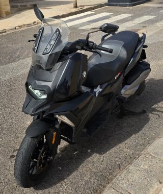 BMW C400X Sport - Scooter Maxi Negra