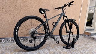 Bicicleta Trek X-Caliber 2024