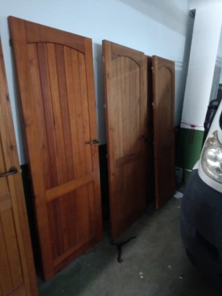 Puertas de madera rústicas 4 puertas 2×72 una 2×62