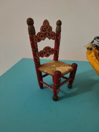 Muñeca y silla flamenca
