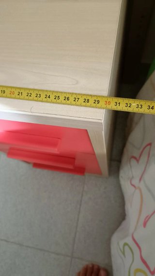 Dormitorio completo: armario, cama y mesita