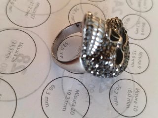 Anello teschio con strass