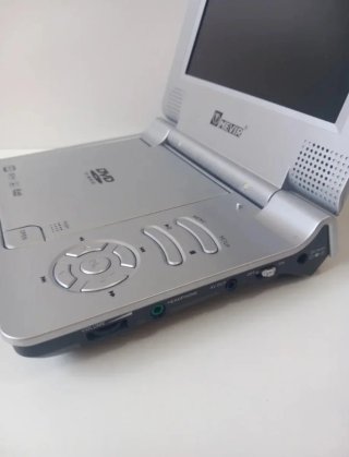 Reproductor DVD Portátil Nevir 7 LCD
