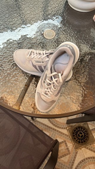 Deportes Adidas Grises