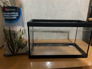 Acuario 20L con accesorios