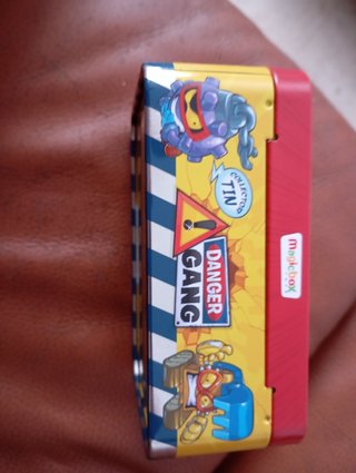 Caja Metálica Super Zings