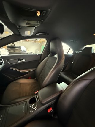 Mercedes-Benz  Cla 200 2015
