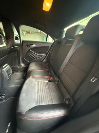 Mercedes-Benz  Cla 200 2015
