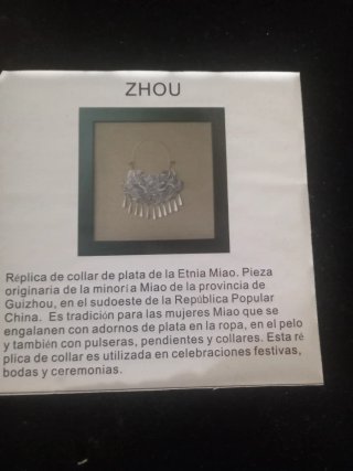 Cuadro Decorativo Plata y Blanco