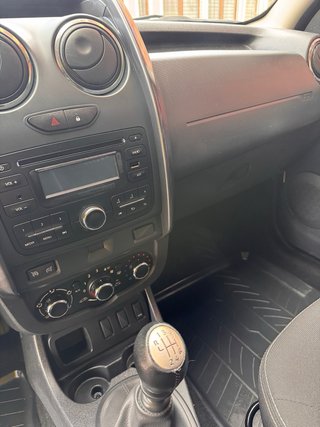 Dacia Duster 2015  78.000Km.