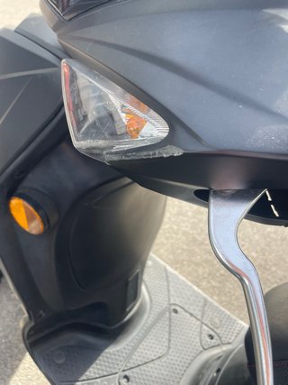 Moto Sym Symphony 125 SR Negra 20m km baúl y pitón