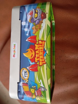 Caja SuperThings Team Terrible