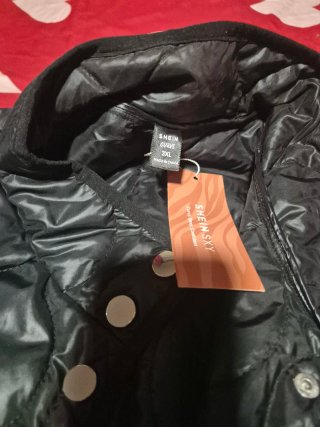 Abrigo fino negro con cinturón