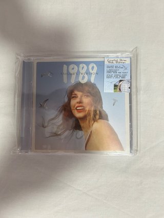 Taylor Swift 1989 TV CD Crystal Skies Blue Edition