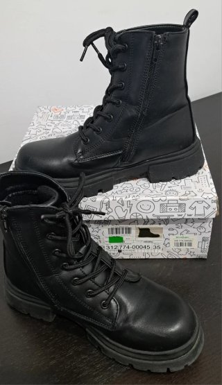 Bota estilo militar