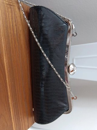 Bolso de fiesta negro.De mano o para colgar