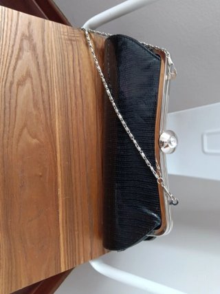 Bolso de fiesta negro.De mano o para colgar