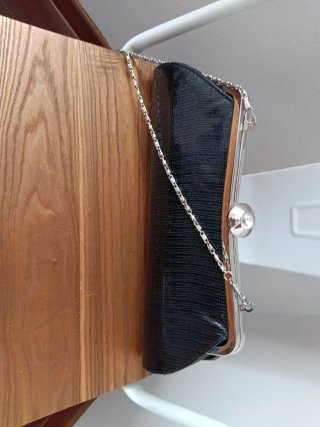 Bolso de fiesta negro.De mano o para colgar