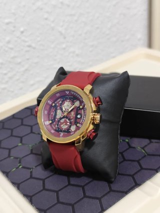 Reloj de Hombre Dorado y Rojo