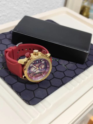 Reloj de Hombre Dorado y Rojo