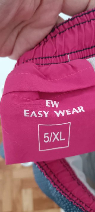 Bañador hombre azul con detalles rosa