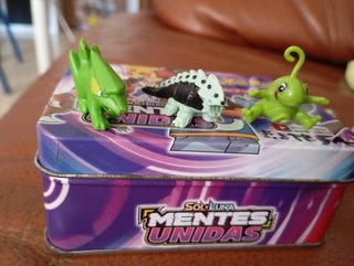 Figuritas Pokémon (Caja)