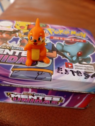 Figuritas Pokémon (Caja)