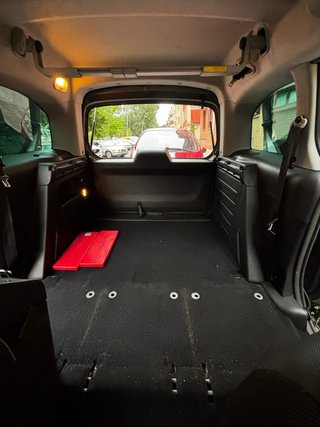 Peugeot Partner Tepee Outdor 2011. Buen estado.