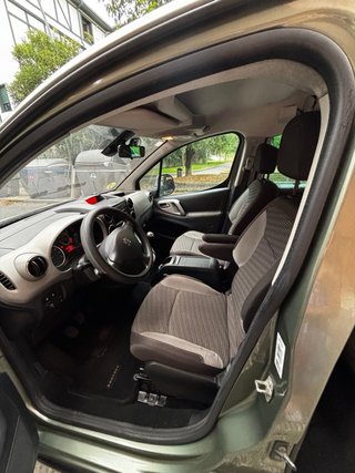 Peugeot Partner Tepee Outdor 2011. Buen estado.