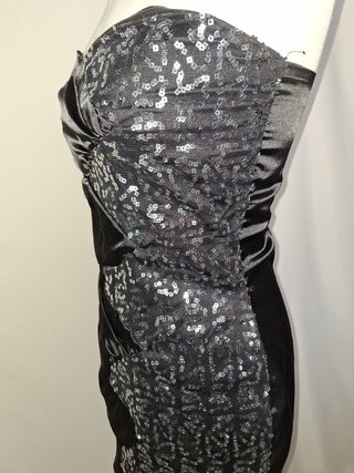 Vestido fiesta lentejuelas negro y plata