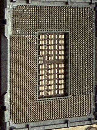 Gigabyte B760 Gaming X AX (Socket Dañado)