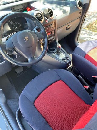 Peugeot 1007 2005