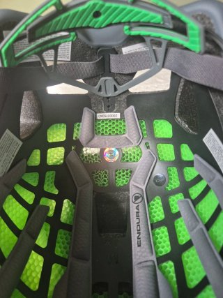 Casco Endura