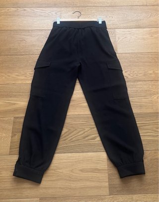 Pantalón cargo negro Zara
