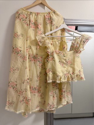 Conjunto falda y top floral