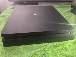 Consola PS4 Slim 1TB Negra