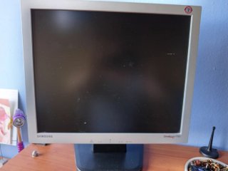 Ordenador Sobremesa AMD Completo + Altavoces..