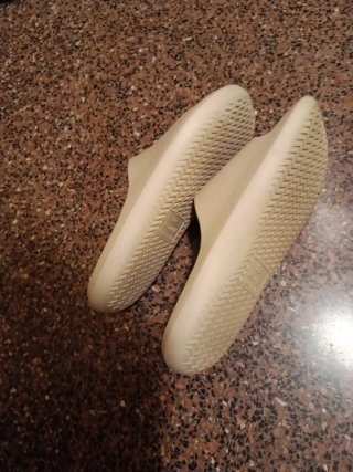 Chanclas Fila ,color Beige.Estan nuevas .
