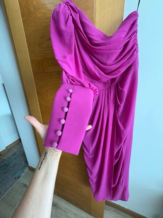 Vestido fiesta hombro descubierto rosa