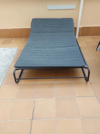 Sofá Cama Gris Tela y Metal